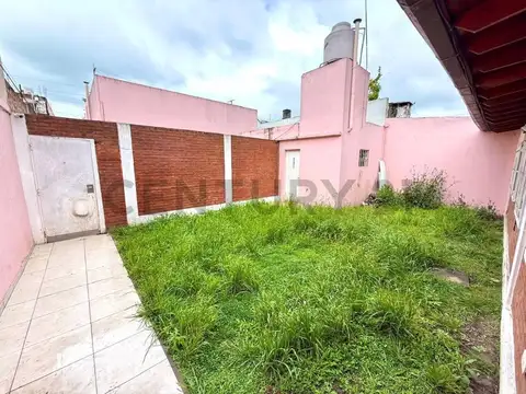 Depto Tipo Casa en Venta en Villa Gobernador Udaondo, USD 60.000