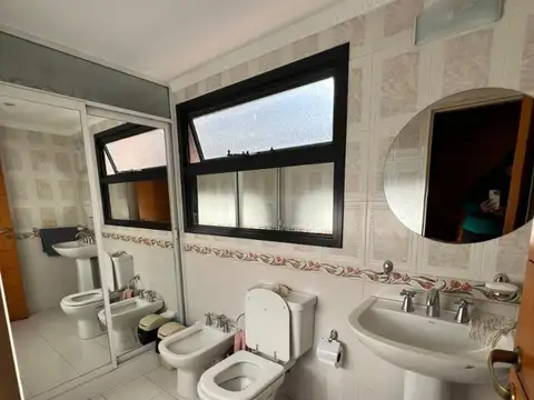 Departamento en Alquiler con 2 cocheras
