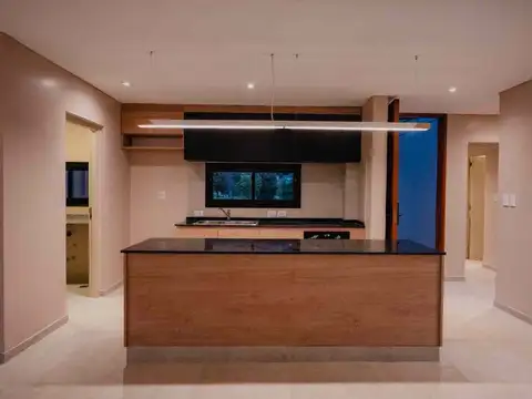 Casa en Venta en Tafi Viejo, USD 215.000