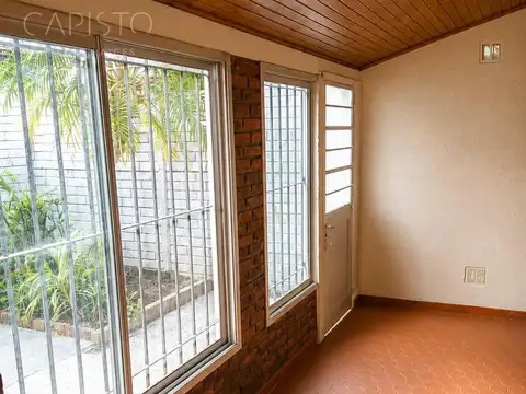 Depto Tipo Casa en Alquiler en Villa Ballester, $ 1.020.000