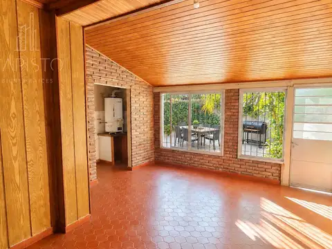 Depto Tipo Casa en Alquiler de 3 ambientes