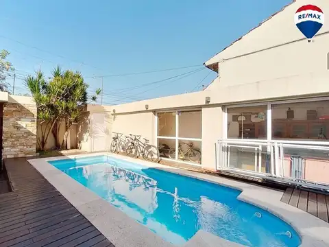 Casa 6 amb venta o permuta-Lomas c/pileta climatiz