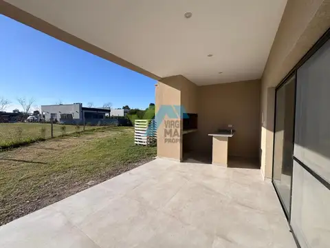 Casa en Venta en Pilar del Este - San Ramon, USD 156.000