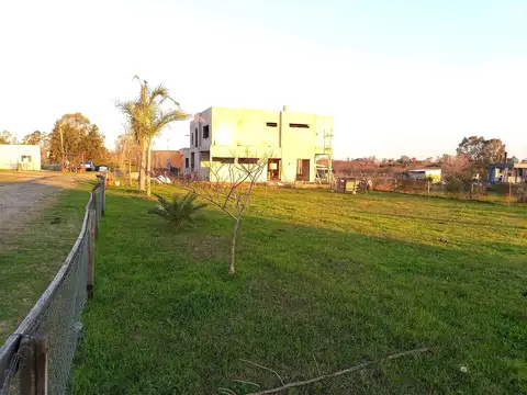 Terreno en Venta 50  mts Fondo