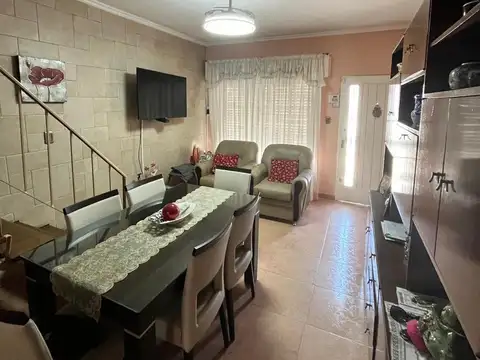 Depto Tipo Casa en Venta 10 años