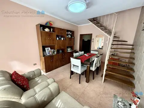 Depto Tipo Casa 4 ambientes con 1 baño