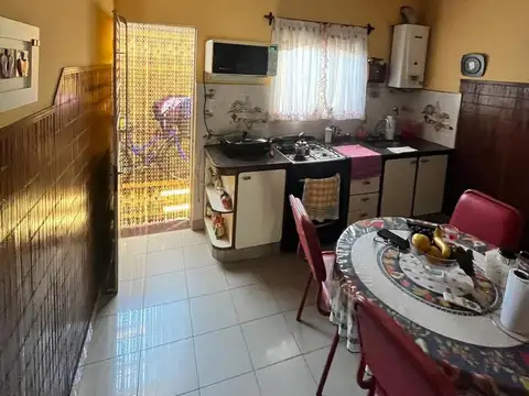 Hermoso PH de 4 ambientes en San Justo