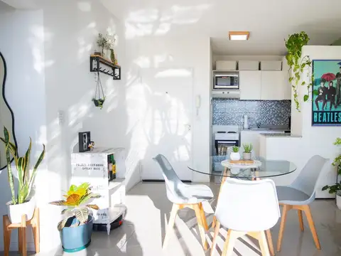 Venta departamento 2 ambientes con balcón en El Palomar.