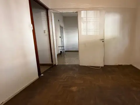 Depto Tipo Casa 4 ambientes con 2 baños