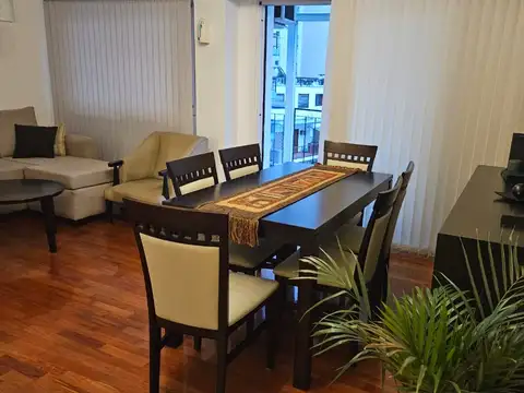 Curapaligüe 300, Piso 6