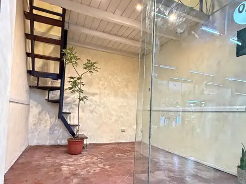 Local en Alquiler en Primera Junta, $ 350.000
