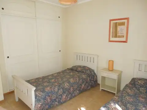 Tríplex en venta - 3 Dormitorios 1 Baño - 200Mts2 - Pinamar