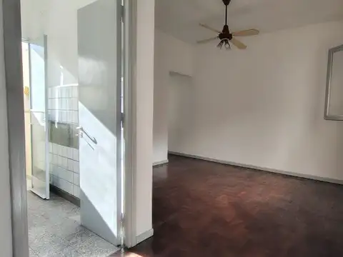 Avenida Gaona 1400, Piso 1