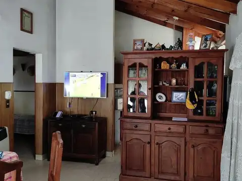 Casa en Venta en Castelar, USD 100.000