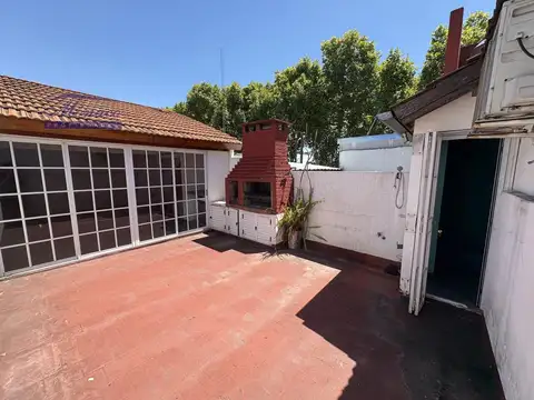 Bajo de Precio  T/Casa 3 amb + Quincho/Tza.  Entr indepte.