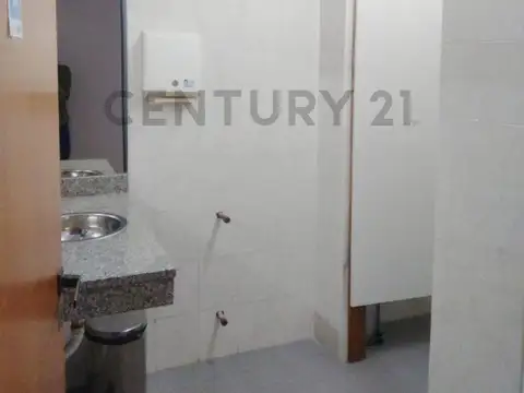 7 entre 521 y 522 10300, Piso 0