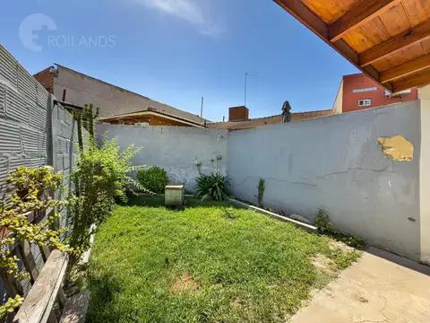 Depto Tipo Casa 3 ambientes con 2 baños