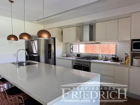 CASA EN ALQUILER HARAS MARIA VITORIA