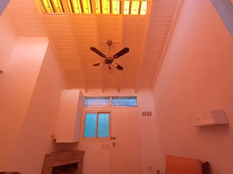 Depto Tipo Casa 2 ambientes con 1 baño