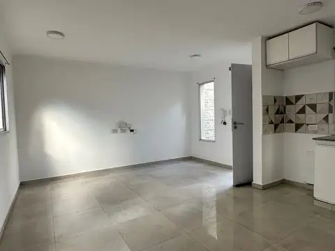 173 e/ 43 y 44 500