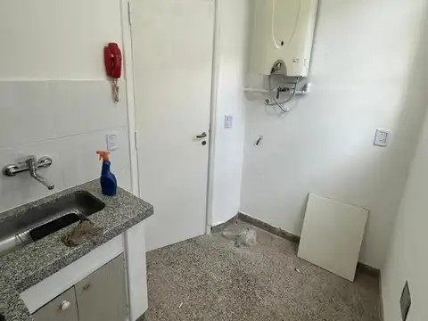 Departamento en Alquiler en Villa Ballester, $ 950.000
