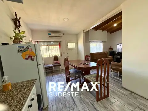 Casa 4 ambientes con 4 baños