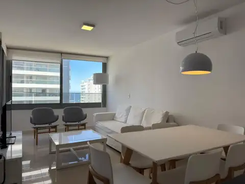 ( Torre Esmeralda).Parada 6 de la brava