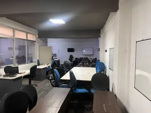 Oficina en Caseros