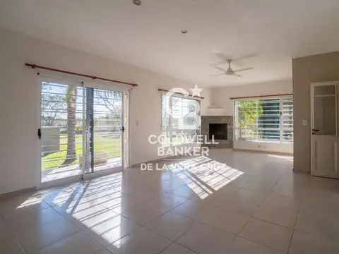 Casa en Villa California - Apta Crédito