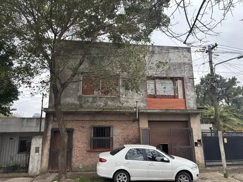Galpon en Venta en Zeballos, USD 85.000