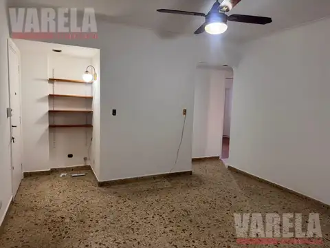 Departamento en Caballito Felipe Vallese 500 Alquiler  3amb Interno Alquiler$710.000Expensas$90.000