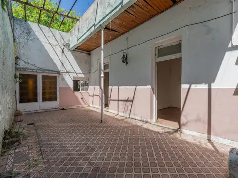 Casa 3 ambientes con 2 baños