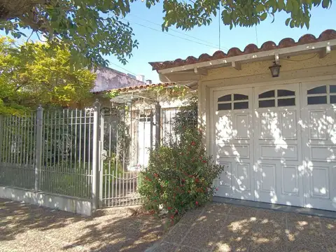 Casa 4 ambientes amplia y luminosa