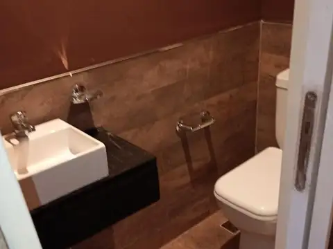 Depto Tipo Casa en Alquiler al Este