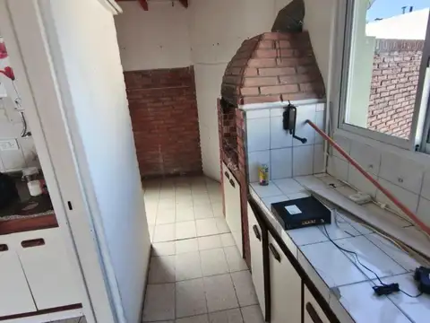 2 AMBIENTES ATIPICO CON ESCRITORIO