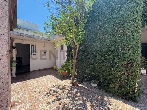 Regimiento 11 2200, Piso 0