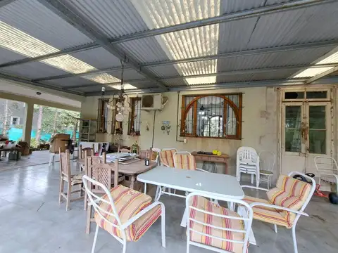 Casa en Venta con 7 cocheras