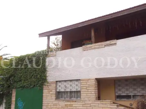 Chalet en venta en Moron