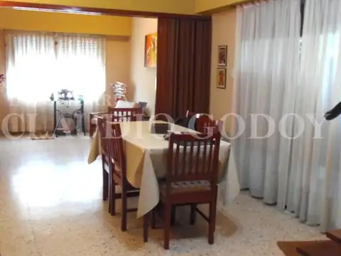 Casa en Venta en Moron, USD 180.000