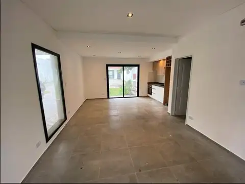 Depto Tipo Casa en Venta en Ituzaingó, USD 125.000