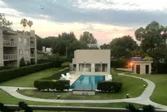 Áreas comunes sum, piscina, juegos en Condominio Los Naranjos, Barrio cerrado