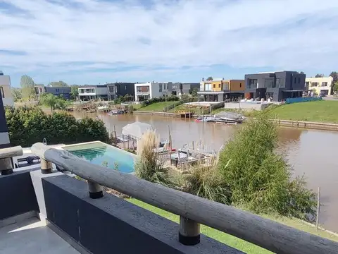 Casa En Venta Y Alquiler al Río En Barrio Náutico El Canal, Villanueva, Tigre 100