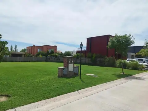 Terreno en Venta en Vila Marina, USD 92.000