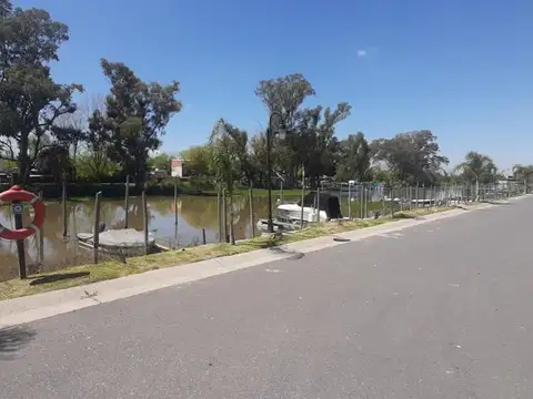 Espectacular Lote Con Amarra En Vila Marina I