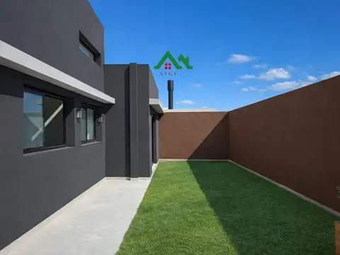 Casa en venta en Rincones de Manantiales, 3 dormitorios y cochera doble. Posibilidad de Financiación