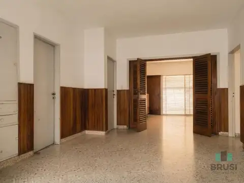 Casa en Venta en Adrogue, USD 159.000