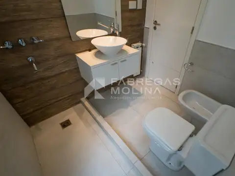 Casa 3 ambientes con 3 baños