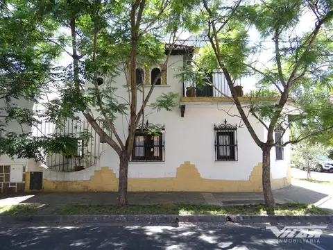 Gral. Juan Lavalle al 800