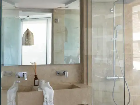 Departamento 5 ambientes con 3 baños