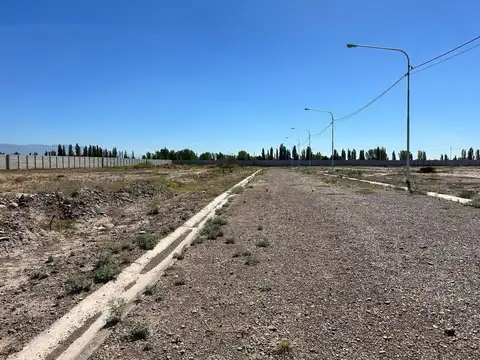Venta lote en barrio distrito Azcuenaga 507 mts